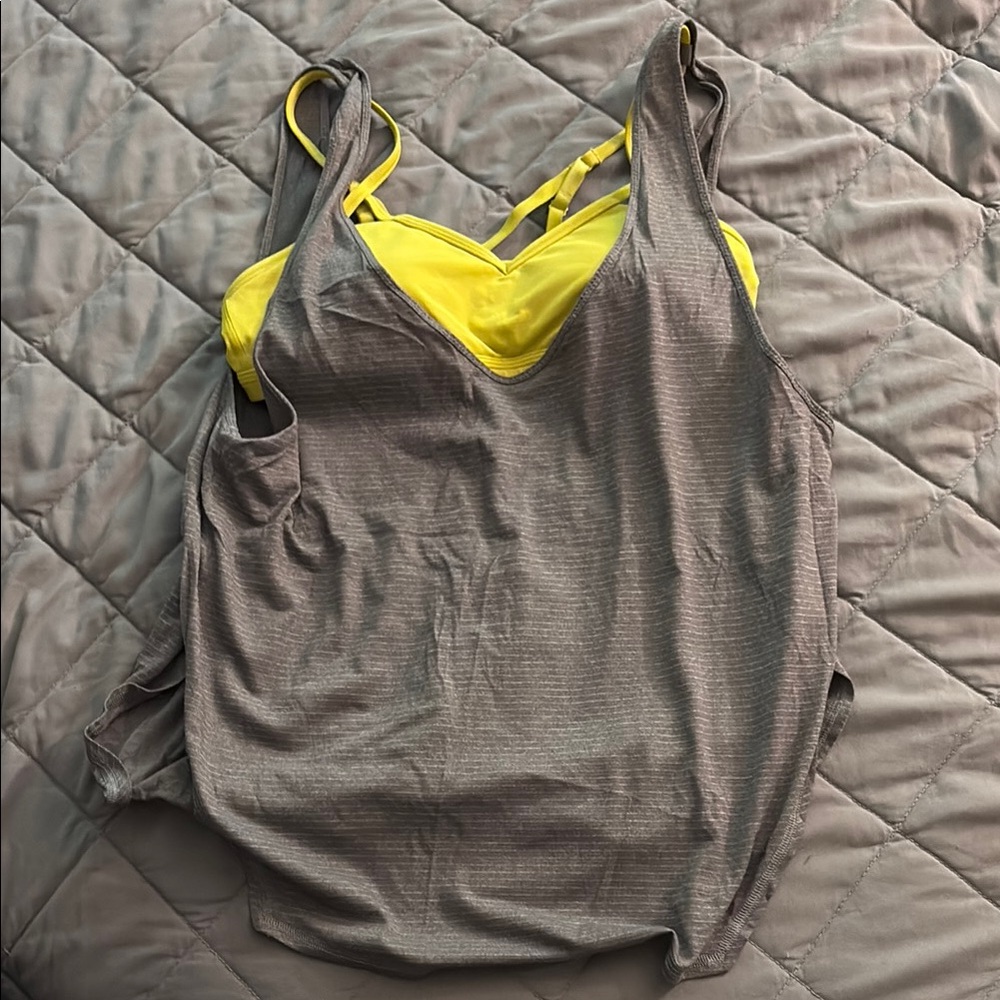 Lululemon sports bra and tank combo (detachable)